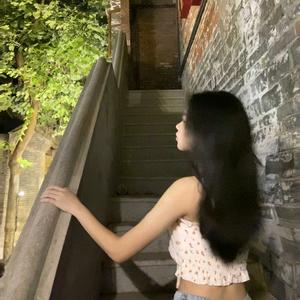 爱犯困的泡泡.头像