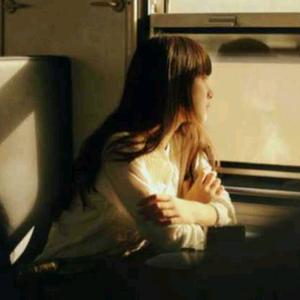 是谁看穿你你微笑背后的忧伤头像