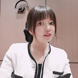 白粥姐姐头像