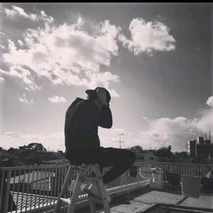 酒蚀离心人头像