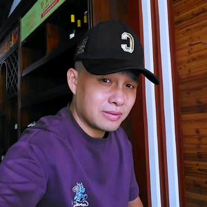 刚哥🙏🏻胡说头像