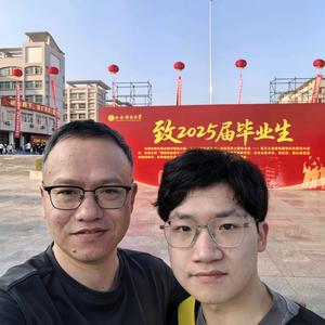 一车一路一老头头像