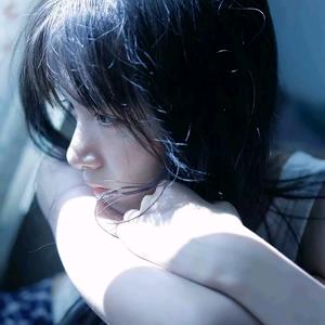 不会翘头的小q头像