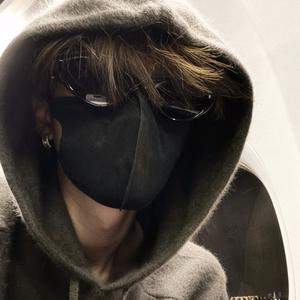 𝗘𝘅𝗰𝗹𝗺𝗼𝗿𝗲🦔头像