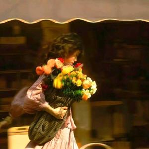 知知爱追星✨头像