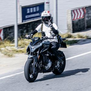 sing.  for you头像