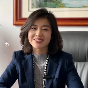 童晟智教鸿城幼儿园魏园长头像