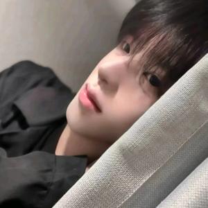 判京.小呆ᴹ ·🐾头像