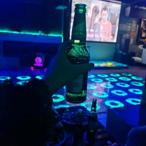 小卓一杯、头像