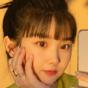 💕ღ᭄ꦿ꯭刺心🦋ꦿ᭄💞头像