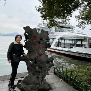 小雪爱生活头像