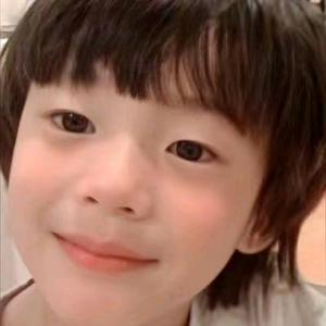 你衣服上有饭粒头像