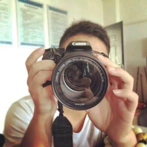 村东头的小男孩儿头像