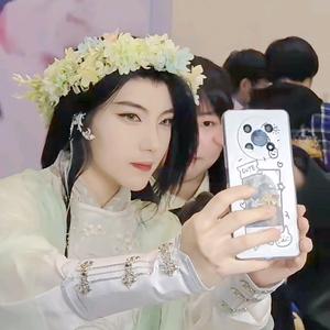 雾眠雪_何存真专属营销号头像