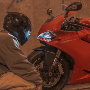 小小董大大头像