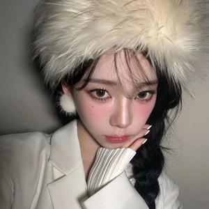 知珉•诗୧( ⁼̴̶̤̀ω⁼̴̶̤́ )头像