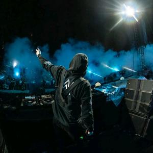 深溪林涧🚅头像