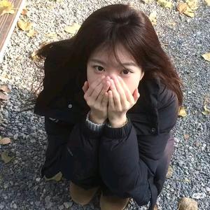 开心的蓝莓头像