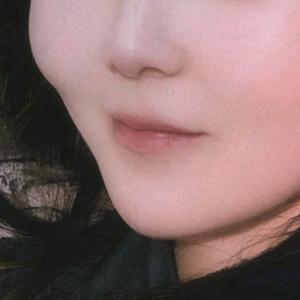 欣佰福，蓼花芙蓉果头像