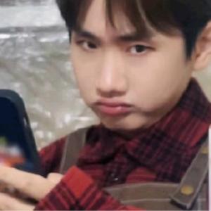 好大的雨ii头像