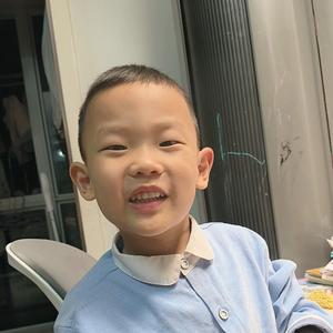 橘子有点酸头像