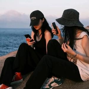 车厘子爱自由头像