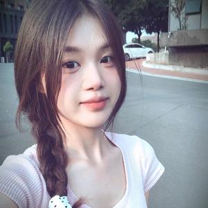 多多在三亚头像