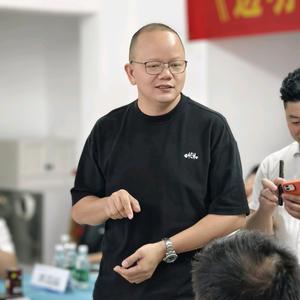 婺源迪隆运众修车老林头像