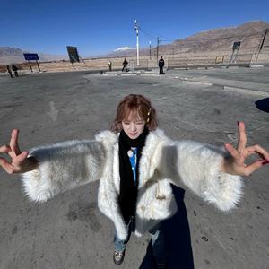 薄绪染（开学变失踪人口）头像