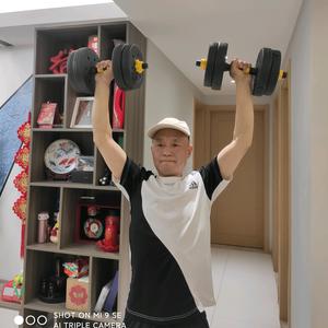 三年一百倍头像