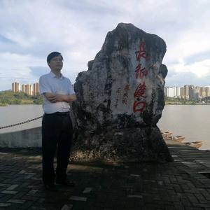 淋巴水肿钟主任头像