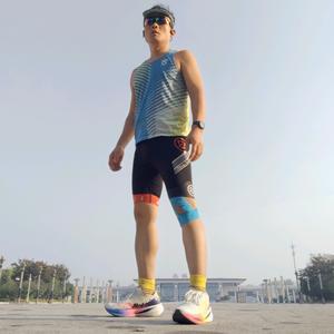 跑步的大班头像