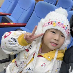 两件皮夹克外加一小棉袄头像