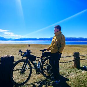 Justin yu 骑行版🚴🏻‍♂️头像