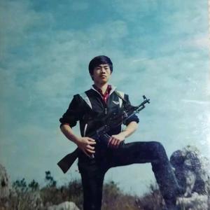 娄底万豪《卓诗尼》鞋包头像