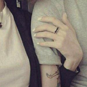 温温同学呀头像