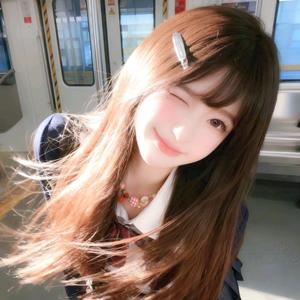 現實世界為何如此痛苦狠毒头像