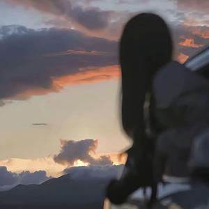 今天莓喝奶茶（创界游电竞）头像