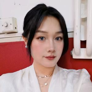 嘴角有颗痣的李老板头像