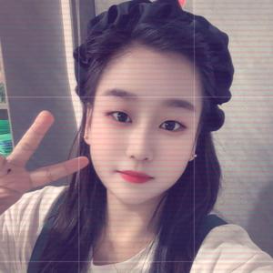 小魏吖🍓头像