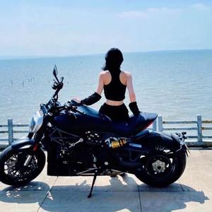 大学城摩托车驾校万教练（飞腾）头像