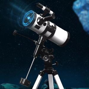 星辰鹰望远镜头像