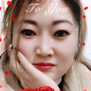 8w 抖音号:  888666lisha 农村小媳妇一个,拍视频快乐你我就好!