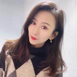 主持人李莹