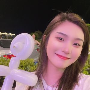 小荔枝【爱探店】的主页 - 抖音