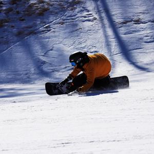 滑雪头像男 帅气图片