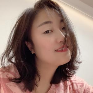 小脚印小郭头像