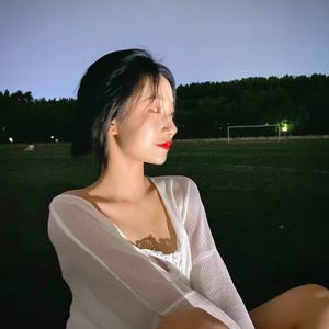 单眼皮的媛媛头像