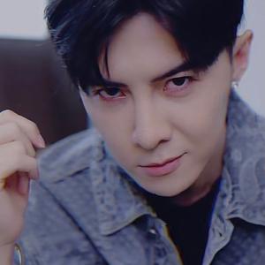 吕布(投降输一半)头像