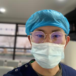 普通的康复师头像